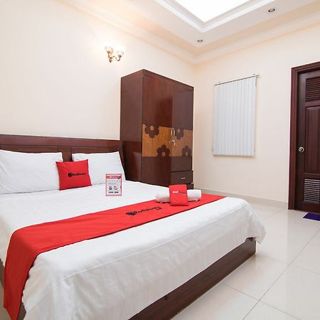 Отель Reddoorz Near Pico Plaza Cong Hoa Хошимин Экстерьер фото